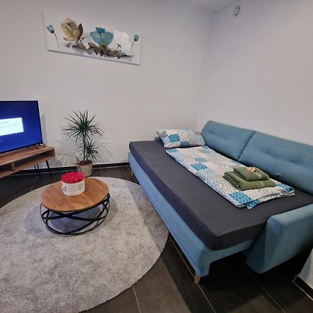 Exklusive Ferienwohnung In Lingen Holthausen 2Zim, 2Badez,Kueche,Balkon,Waschmaschine 外观 照片