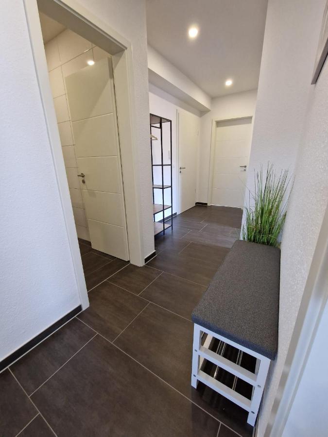Exklusive Ferienwohnung In Lingen Holthausen 2Zim, 2Badez,Kueche,Balkon,Waschmaschine 外观 照片