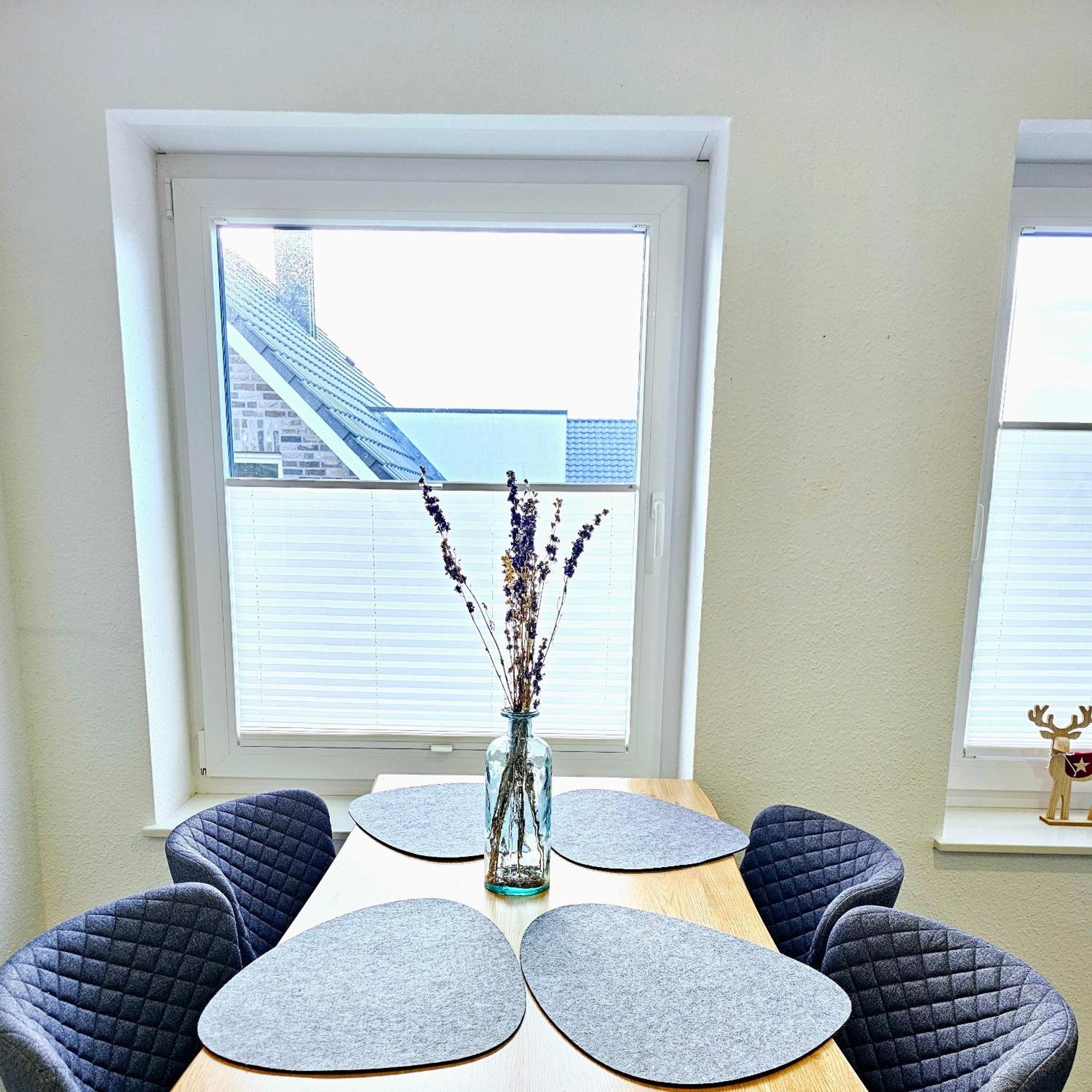 Exklusive Ferienwohnung In Lingen Holthausen 2Zim, 2Badez,Kueche,Balkon,Waschmaschine 外观 照片