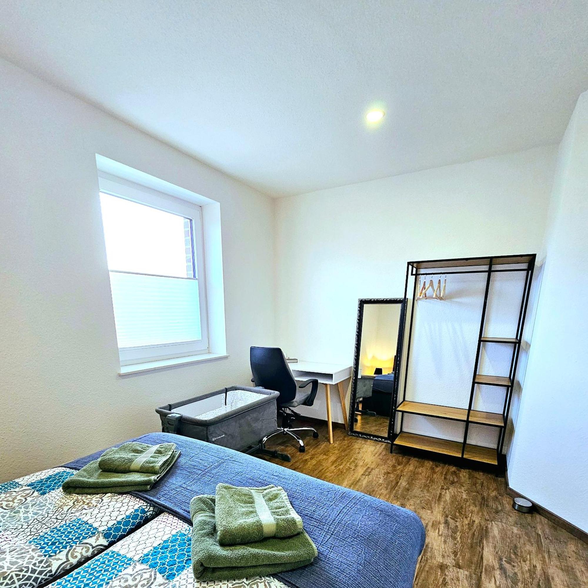 Exklusive Ferienwohnung In Lingen Holthausen 2Zim, 2Badez,Kueche,Balkon,Waschmaschine 外观 照片