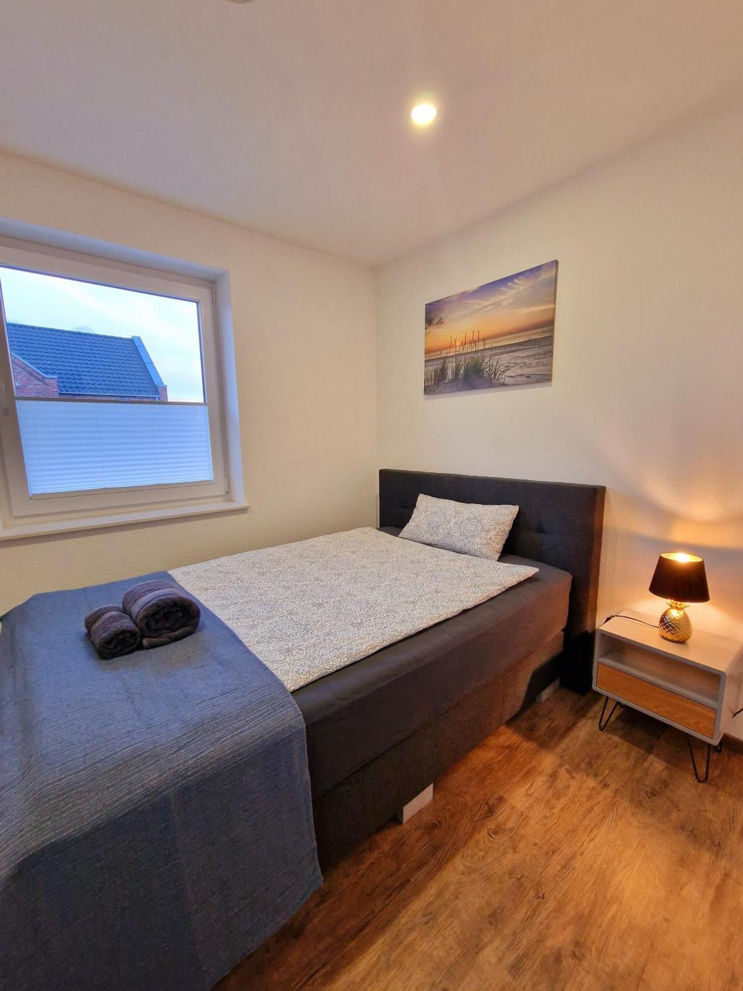 Exklusive Ferienwohnung In Lingen Holthausen 2Zim, 2Badez,Kueche,Balkon,Waschmaschine 外观 照片